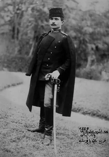 Young Fakhri Pasha