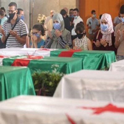 algerie-enterrement-de-martyres-nouvellement-decouverts-de-lepoque-du-collonialisme-francais